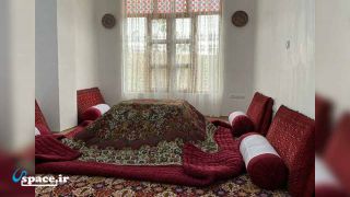 نمای داخلی اتاق های اقامتگاه بوم گردی رزجرد - قزوین - روستای رزجرد